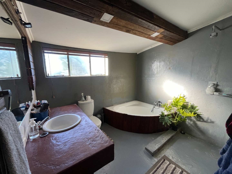 4 Bedroom Property for Sale in Kanoneiland Northern Cape